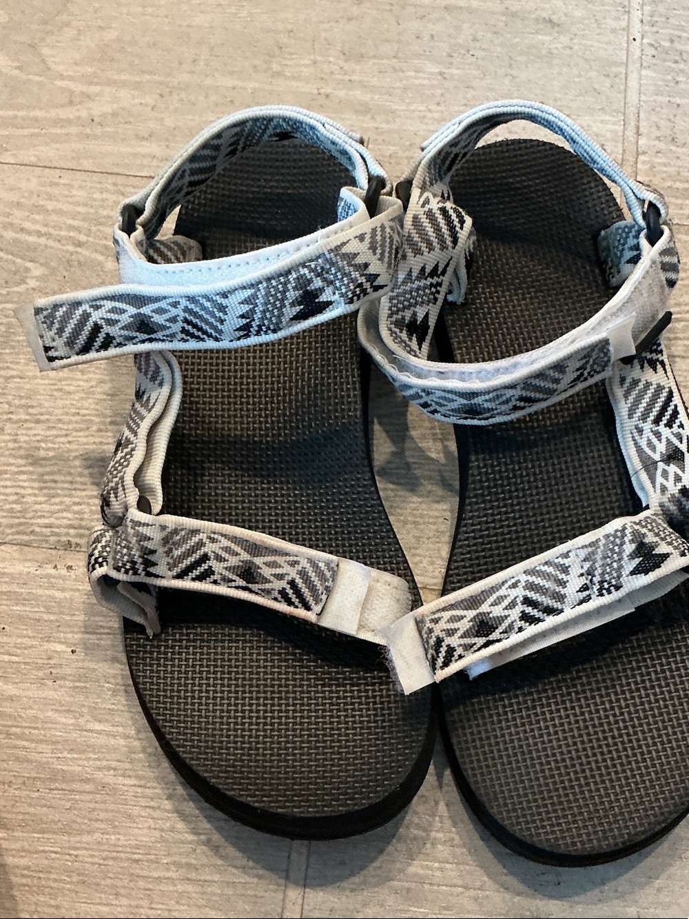 Teva Original Aztec Gray White Black Footbed Sandals Women’s Sz 8